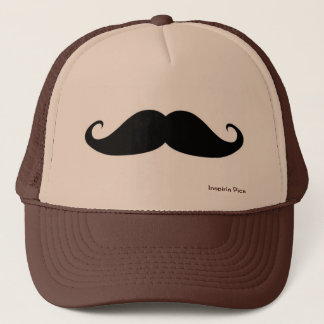 Casquette I moustache vous un stache de question