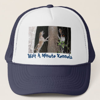 Casquette Le saut et la chasse, attendent les établissements