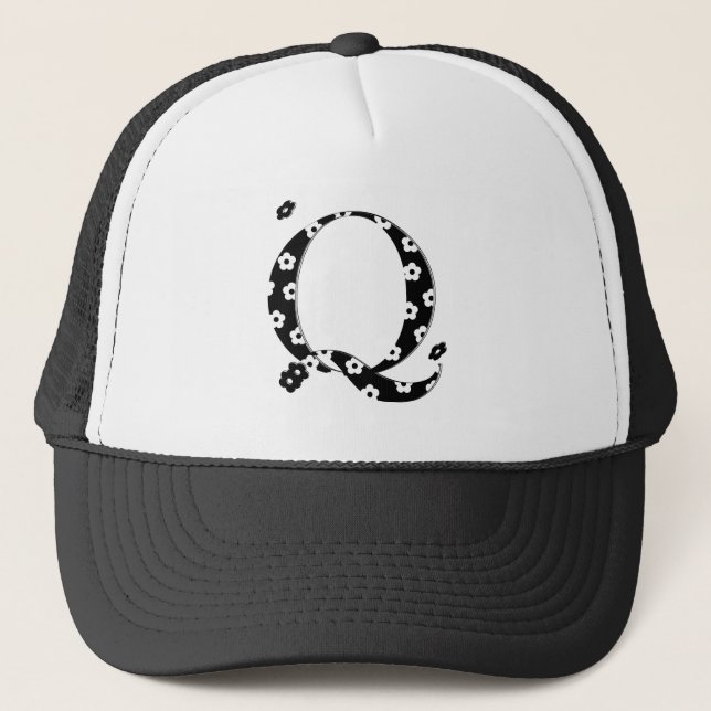 Casquette lettre Q à motifs floraux (Devant)