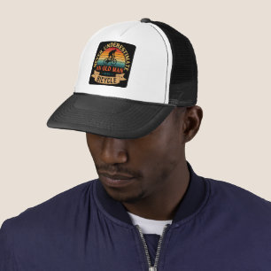 Casquette Ne sous-estimez jamais un vieil homme avec un vélo
