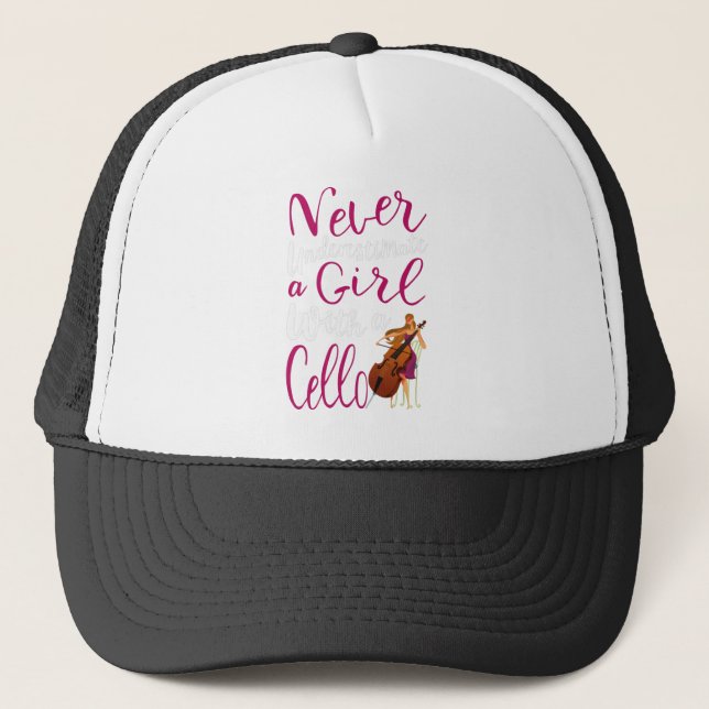 Casquette Ne sous-estimez jamais une fille avec un bonjour p (Devant)