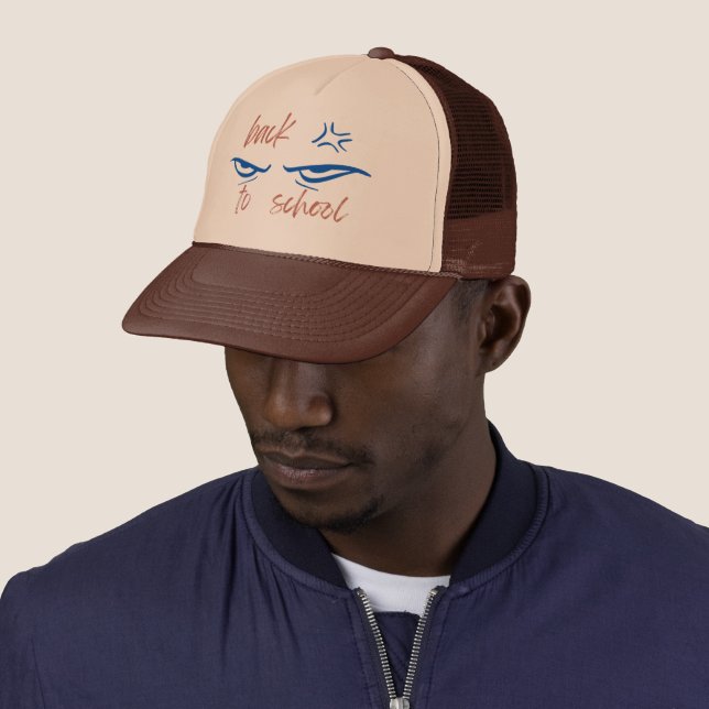 Casquette Retour à l'école avec une torsion anime imprimé (En situation)