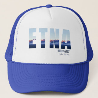 Casquette Volcan Etna fumant le soir