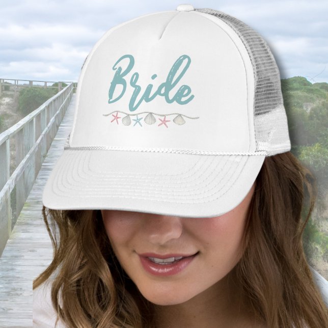 Casquette Week-end de célibataire Vacances de plage adorable (Beach Bachelorette Bride Trucker Hat)