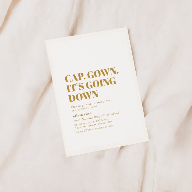 Casquettes. Robe. Invitation à décrocher un diplôm (Créateur téléchargé)