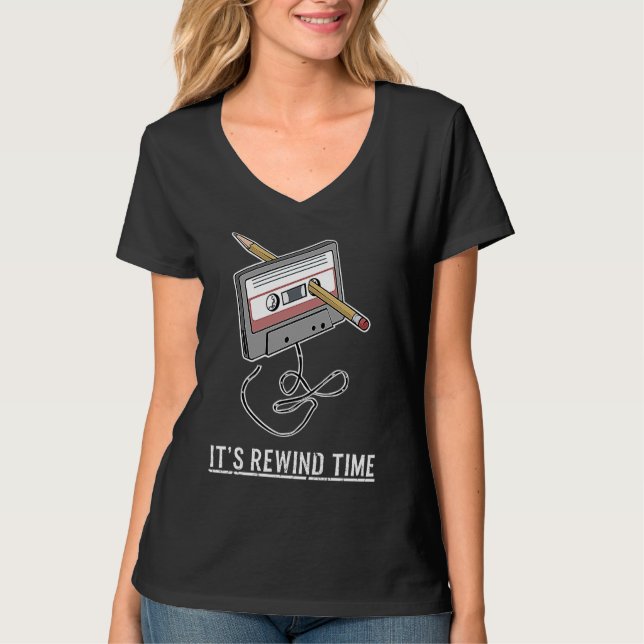 Cassette Tape Rewind Time Retro Music T-Shirt (Vorderseite)