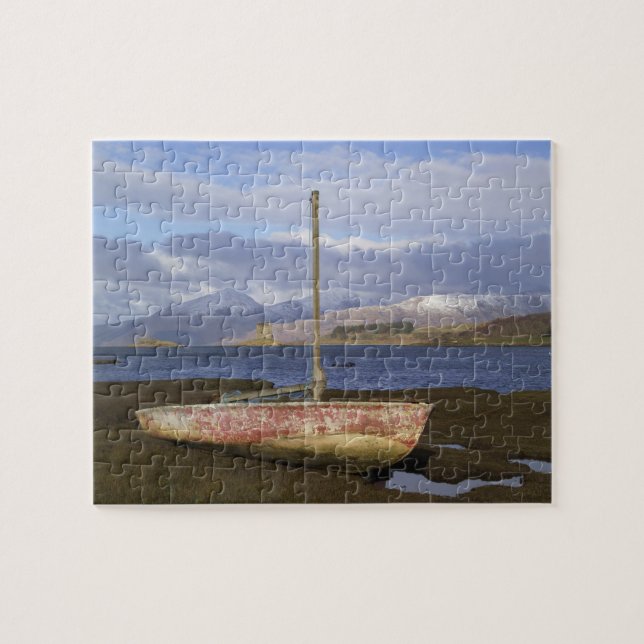 Castle Stalker mit Fischerboot im (Horizontal)