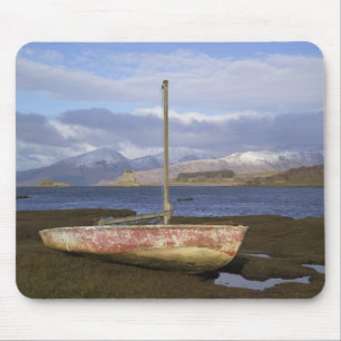 Castle Stalker mit Fischerboot im Mousepad