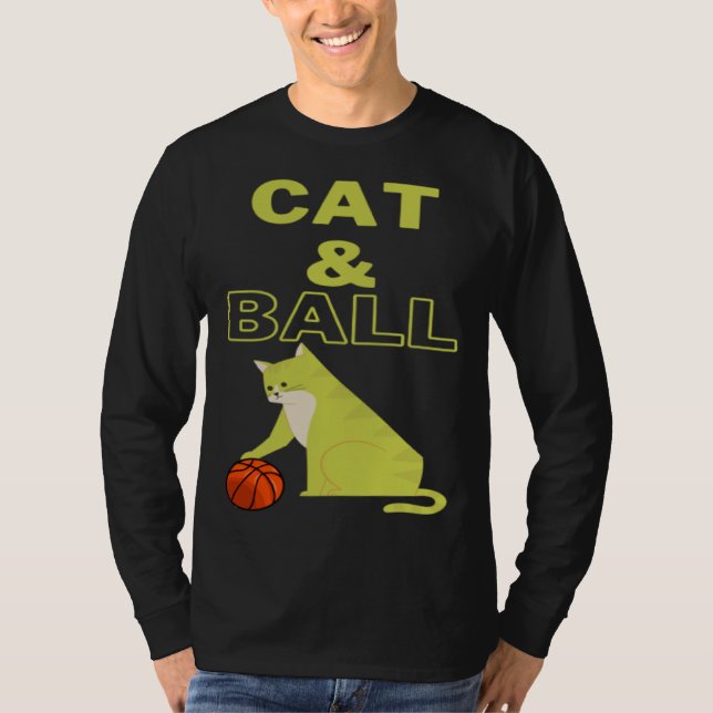 Cat and Ball cat holding a basketball with its paw T-Shirt (Vorderseite)