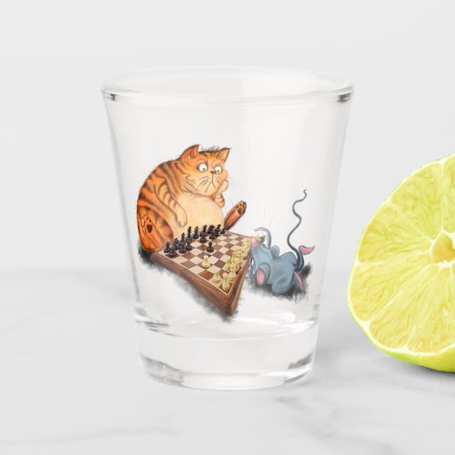 Cat and Mouse Playing Schach Funny Shot Glass Schnapsglas (Vorderseite)