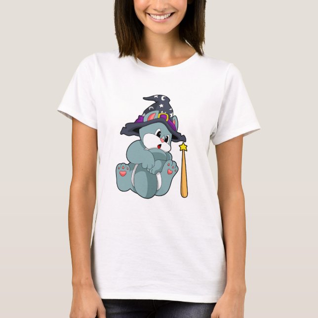 Cat as Wizard mit Zauberstab & Hut T-Shirt (Vorderseite)