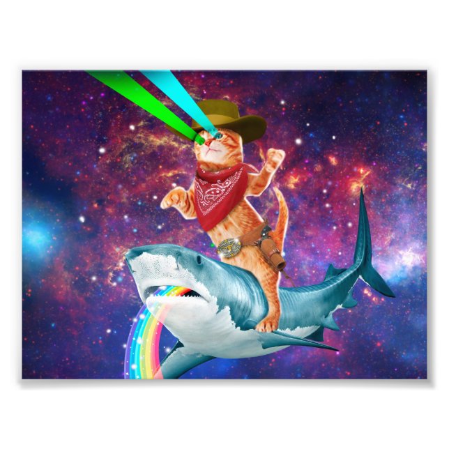 Cat Cowboy mit einem Hai, der einen Regenbogen spu Fotodruck (Vorne)