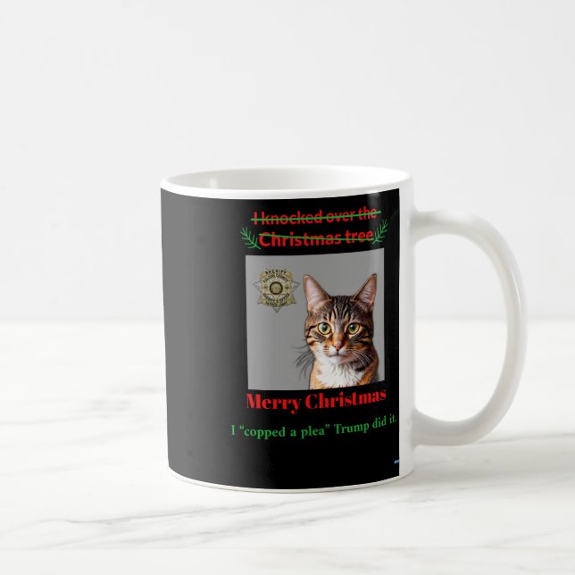 Cat klopft über den Weihnachtsbaum Kaffeetasse (Rechts)