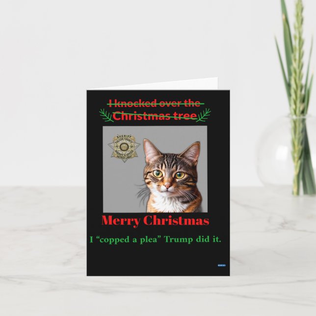 Cat klopft über den Weihnachtsbaum Karte (Vorderseite)