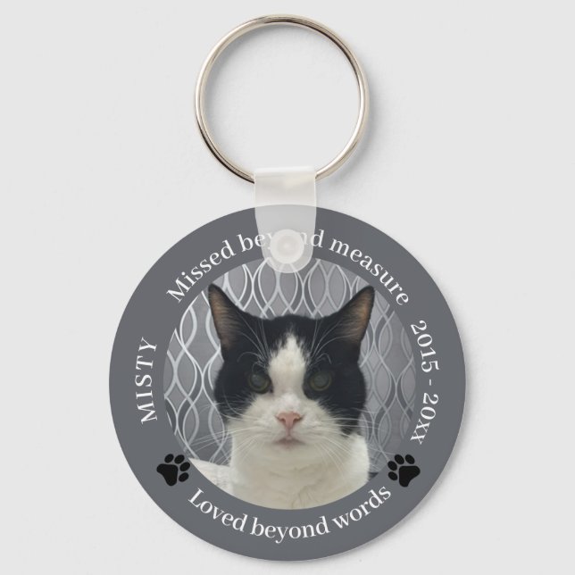 Cat Memorial Fehlt jenseits des Fotos zur Messung  Schlüsselanhänger (Vorderseite)