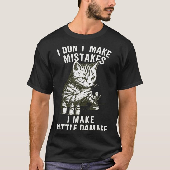 Cat Miniature Painter Battle Damage Funny Miniatur T-Shirt (Vorderseite)