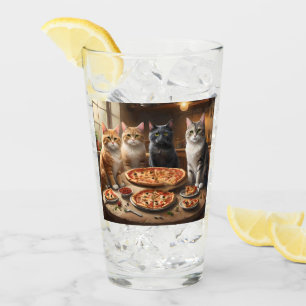 Cat Pizza Night, Glas