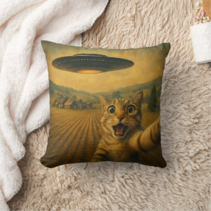 Cat Selfie mit Alien UFO Funny Cat Geschenke Kissen