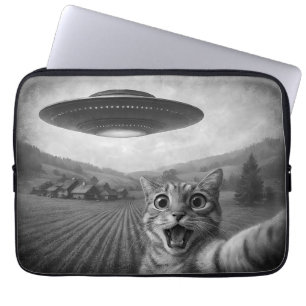 Cat Selfie mit Alien UFO Funny Cat Geschenke Laptopschutzhülle