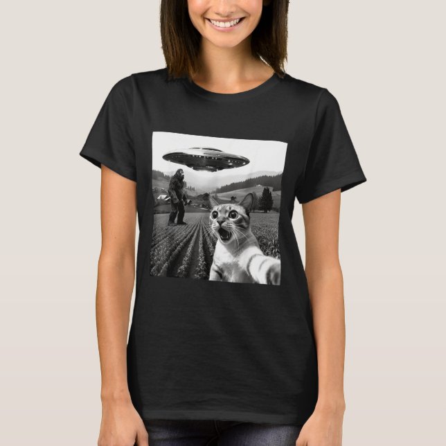 Cat Selfie With Alien Ufo Funny Cat Alien Bigfoot  T-Shirt (Vorderseite)