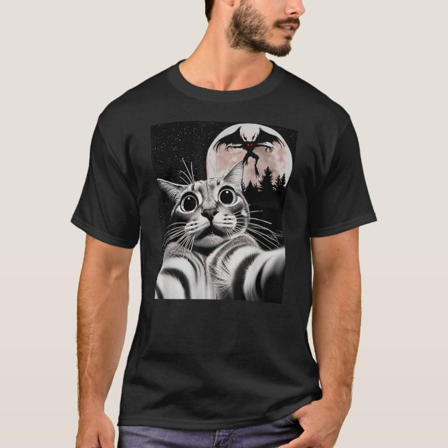 Cat Selfie With Mothman Cat Lover and Cryptid Crea T-Shirt (Vorderseite)