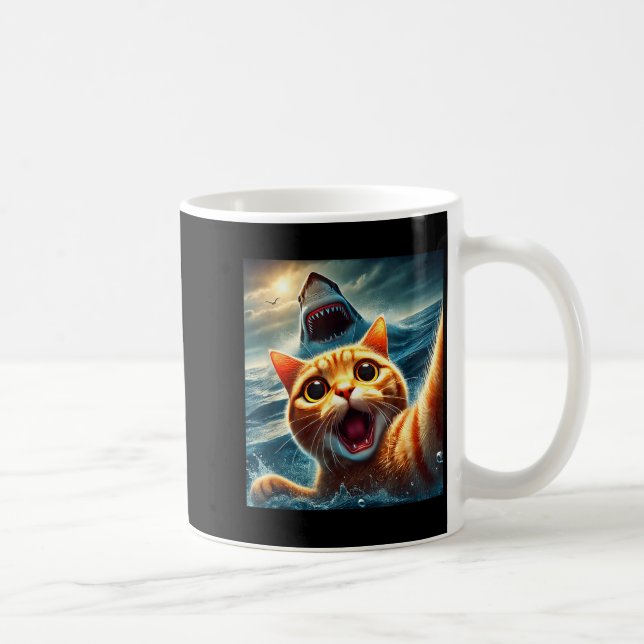 Cat Selfie With Shark Funny  Kaffeetasse (Rechts)