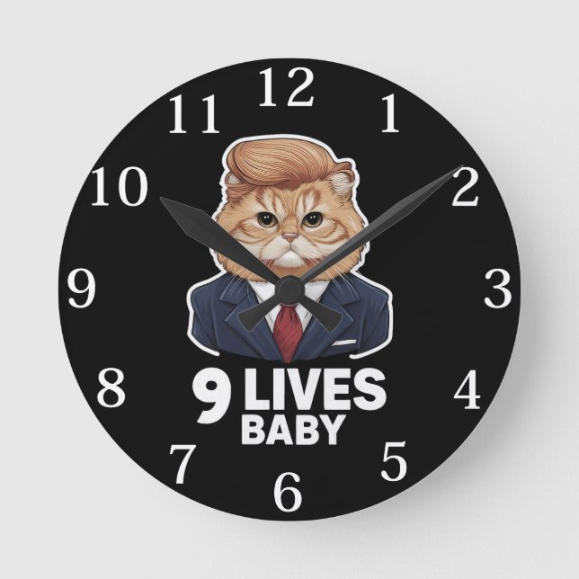 Cat Trump 9 Lives Baby Runde Wanduhr (Vorderseite)