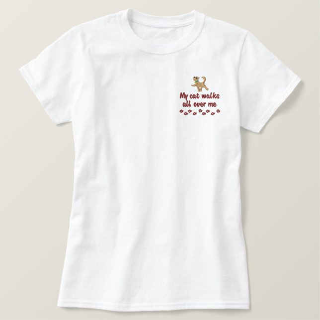 Cat Walk Besticktes T-Shirt (Design vorne)
