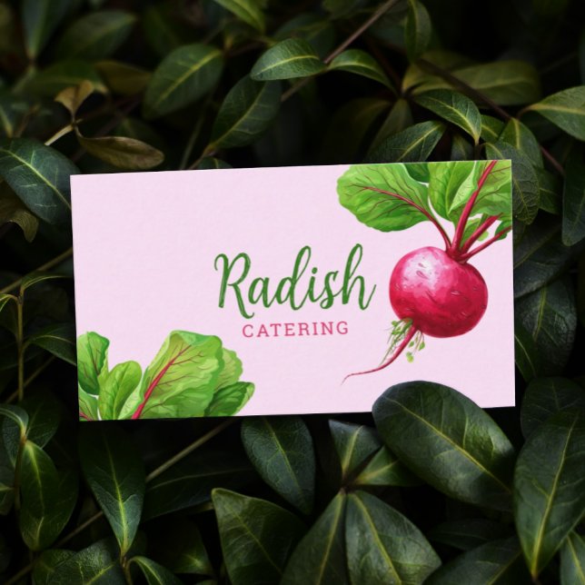 Caterer Koch modern rosa und grün Visitenkarte (Light pink business card featuring modern and dynamic radish watercolor illustrations.)