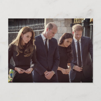Catherine William Harry Meghan Windsor Castle 2022 Postkarte