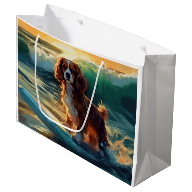 Cavalier King Beach Surfmalerei Große Geschenktüte (Vorderseite Schrägansicht)