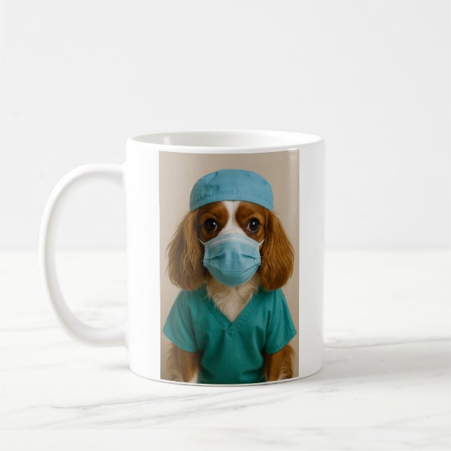 Cavalier King Charles Spaniel in Scrubs Kaffeetasse (Links)