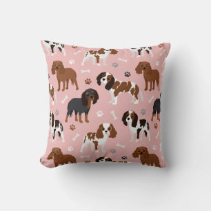 Cavalier King Charles Spaniel Paws and Bones Throw Kissen
