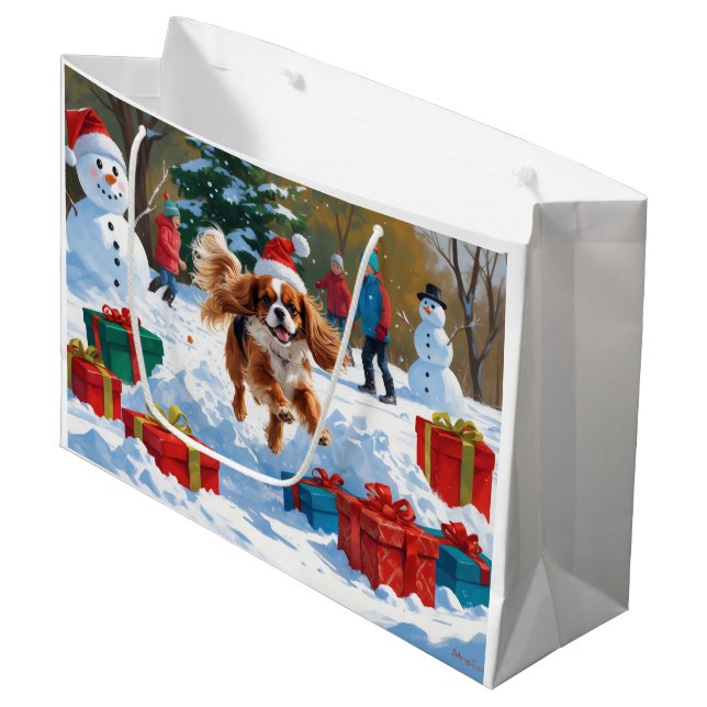 Cavalier King Charles Spaniel Snow mit Weihnachten Große Geschenktüte (Vorderseite Schrägansicht)