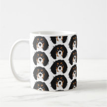 Cavalier King Charles Spaniels zur Tasse