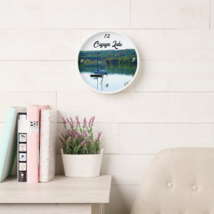 CAYUGA LAKE IN AUTUMN UHR