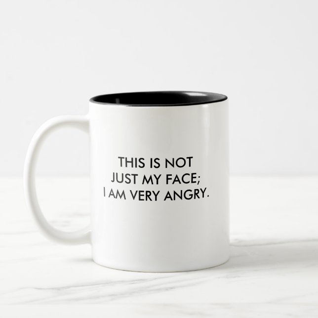 Ce n'est pas seulement ma tasse au visage (Gauche)