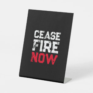 Cease Fire Now white red black grunge anti war Sockelschild