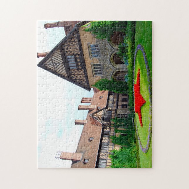Cecilienhof Palazzo Schloss Potsdam Deutschland. (Vertikal)