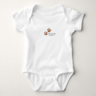 Celebrate first steps im Stil. Baby Bodysuit Strampler