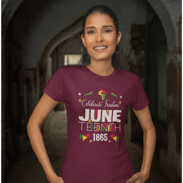 Celebrate Freedom JUNETEEENTH 1865 Black History T-Shirt (Von Creator hochgeladen)