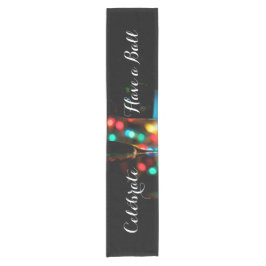 Celebrate Table Runner von RoseWrites Kurzer Tischläufer
