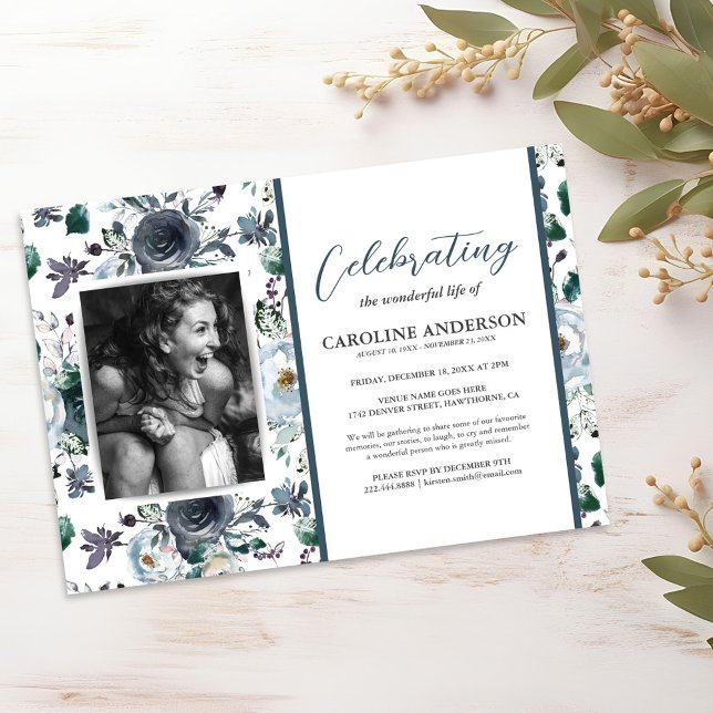 Célébration de la vie Blue Floral Photo Invitation (Créateur téléchargé)