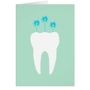 Célébration d'une dent aux bougies