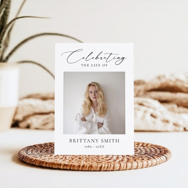 Celebration of Life Modern Memorial Photo Funeral Programm (Von Creator hochgeladen)