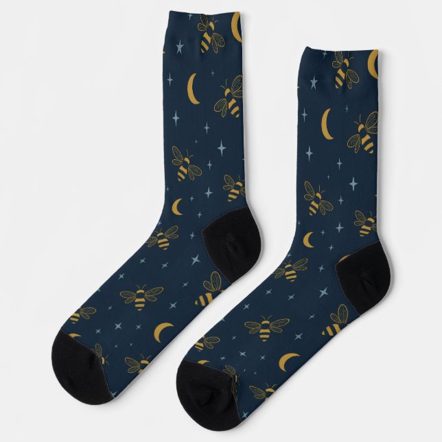 Celestial Bee Dream – Mystical Moon & Star Pattern Socken (Linkes Detail)