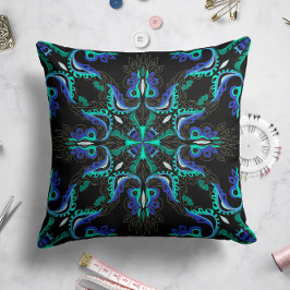 Celestial Bloom Star Pillow in Black Kissen