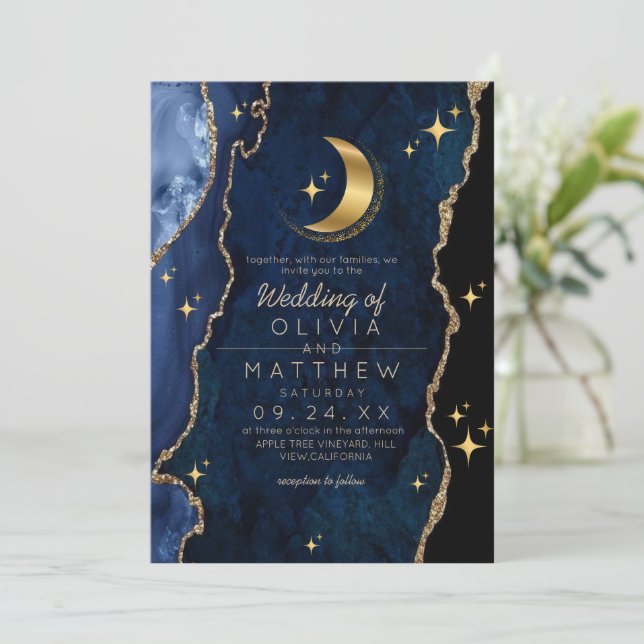 Celestial Blue Wedding Midnight Stars Moon Einladung (Stehend Vorderseite)