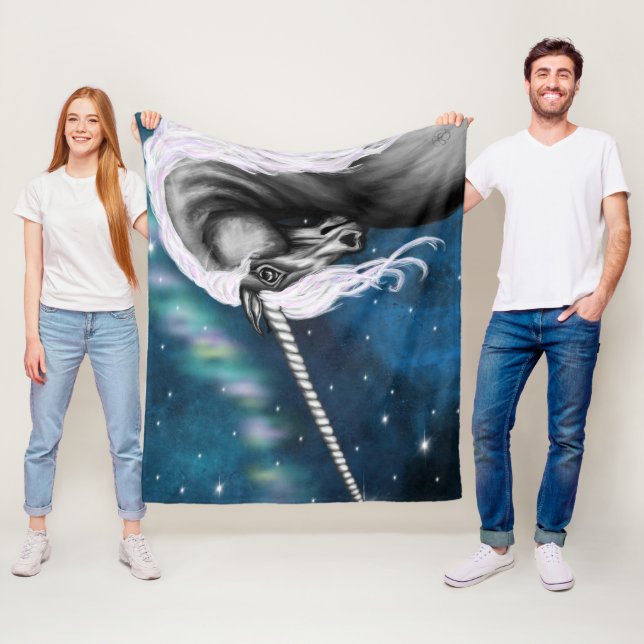 Celestial Guardian: Graues Einhorn mit Aurora Tanz Fleecedecke (Beispiel)