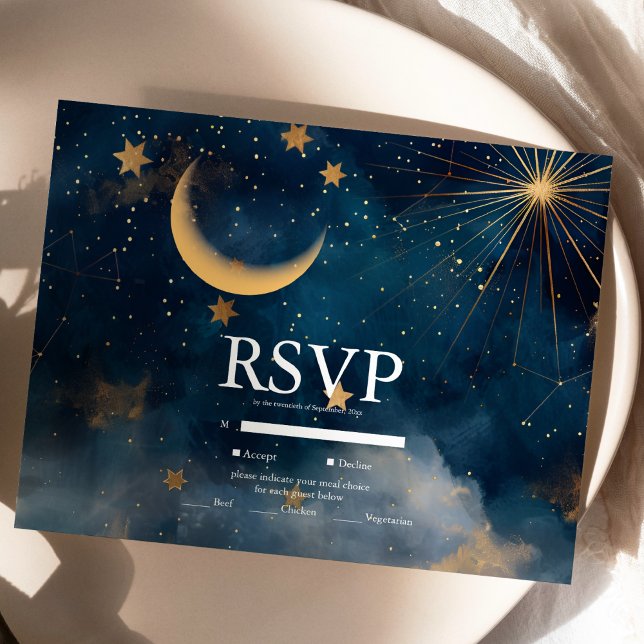 Celestial Midnight Blue Stars Moon Wedding RSVP Karte (Von Creator hochgeladen)